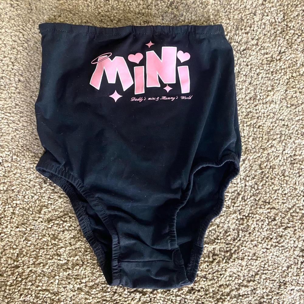 Shein Kids Baby Heart & Slogan Graphic Tube Bodysuit